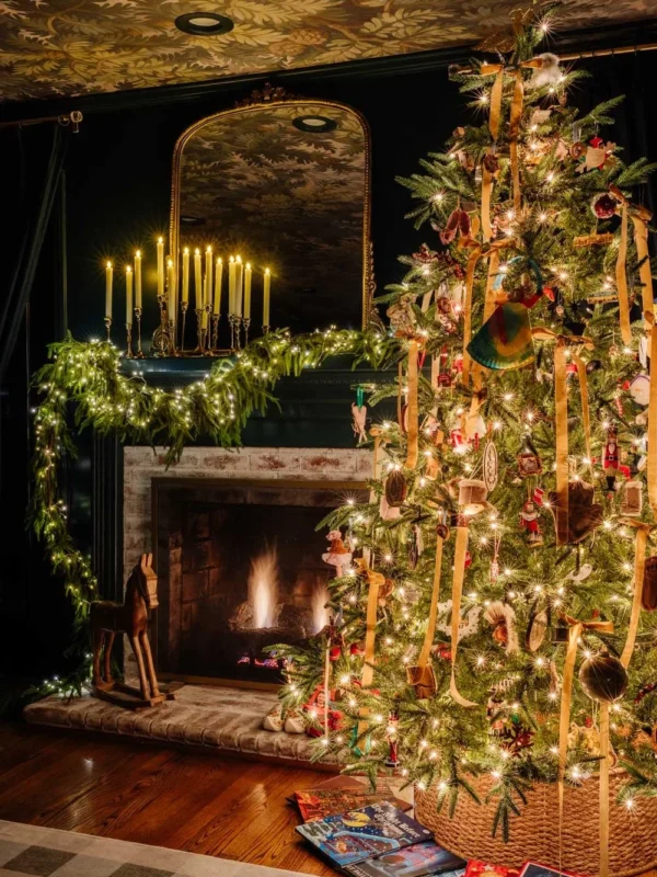 My Candlelight Christmas Home Tour: Why I Decorate for the Quiet Hours